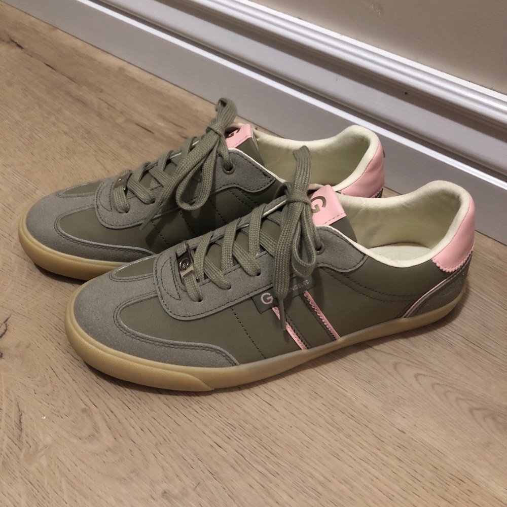 GBG Los Angeles Green and Pink Retro Sneakers